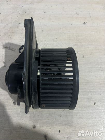 Моторчик отопителя skoda octavia a4 tour