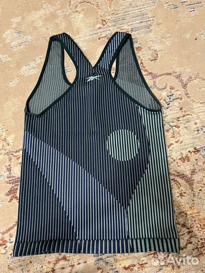 Майка спортивная reebok женская