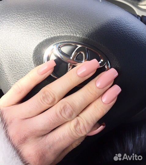 Наращивание ногтей, маникюр, педикюр, окрашивание