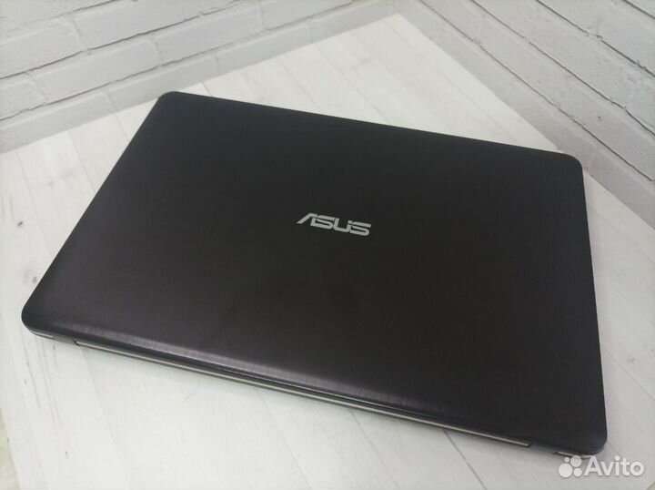 Ноутбук asus X540Y