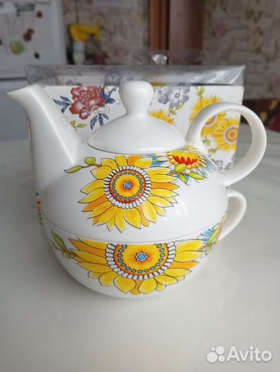 Чайная пара эгоист, чайник и чашка