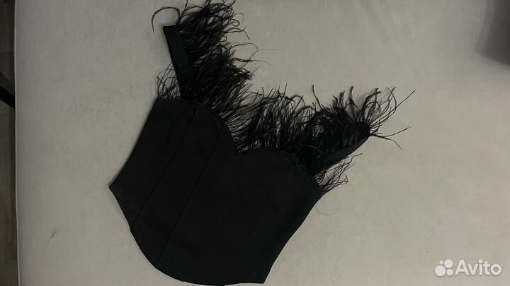 Топ с перьями