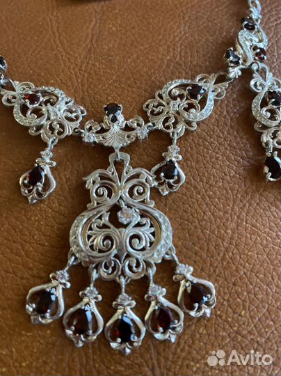 Серебряное колье