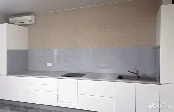 Скинали – фартук стеклянный