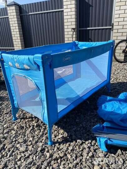 Кровать-манеж Geoby