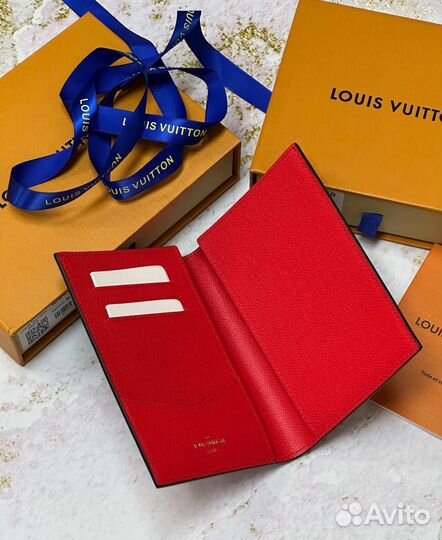 Обложка для паспорта Louis Vuitton