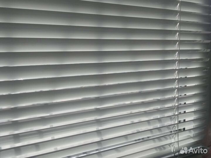 Жалюзи горизонтальные алюминиевые новые