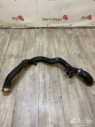 Патрубок интеркулера Volkswagen Golf, Tiguan, Jett