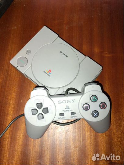 PlayStation Classic Mini(оригинальная реплика PS1)