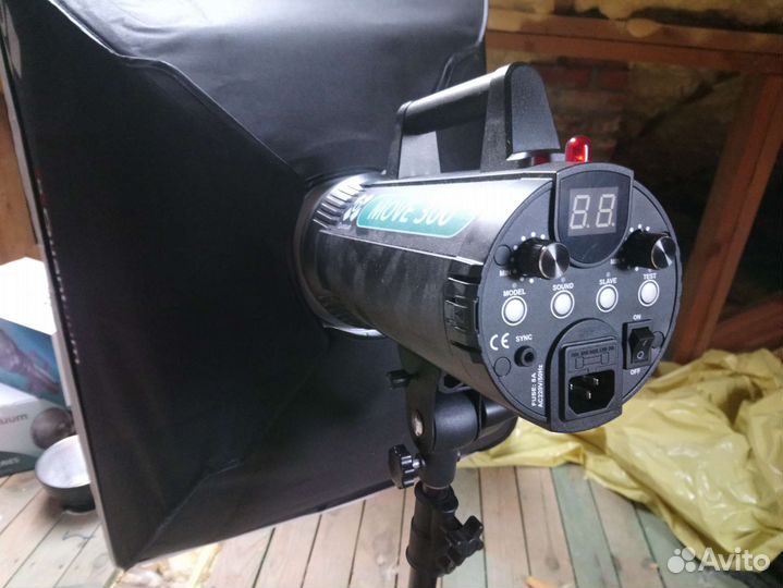 Студийный импульсный свет