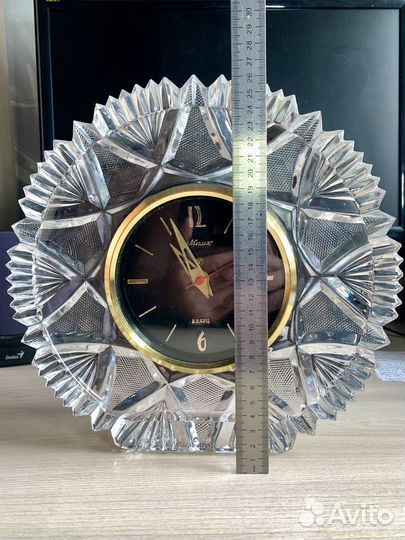 Часы Маяк СССР хрусталь кварц настольные настен