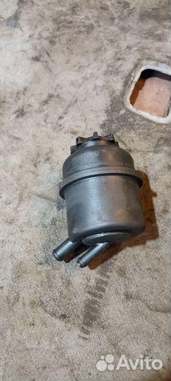 Бачок гур Опель Омега Б