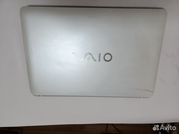 Ноутбук sony vaio i3/ 6 гб / 512 ssd