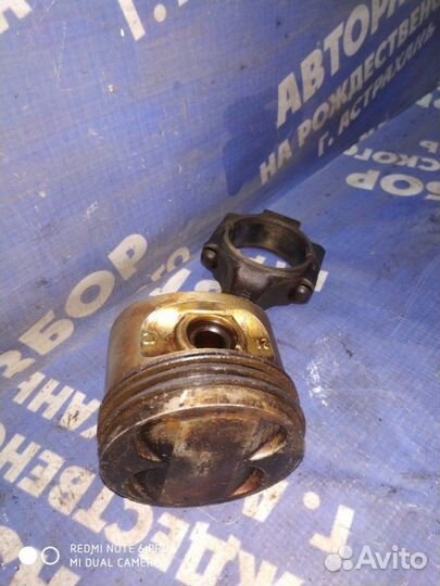 Поршень с шатуном Ваз Лада 2110 седан 2110 2002