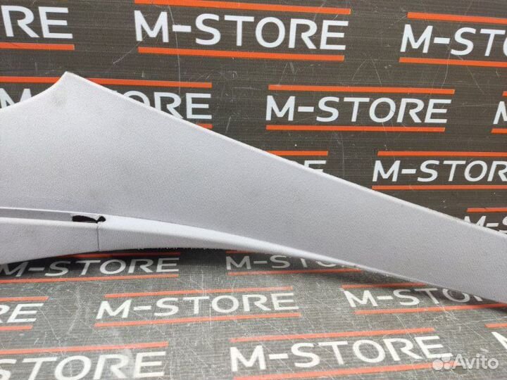 Обшивка стойки задняя левая Mercedes-Benz E-Class