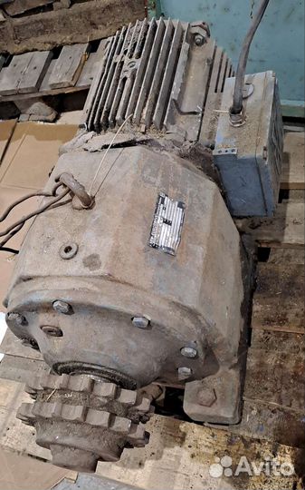 Мотор редуктор