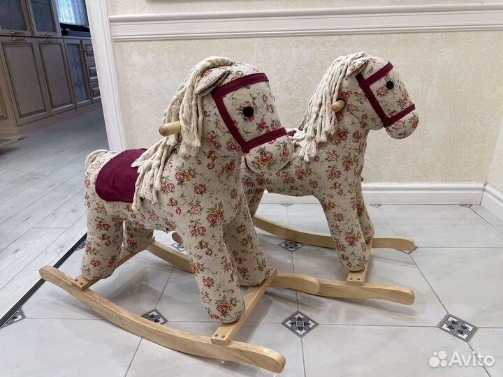 Лошадка качалка деревянная со звуками