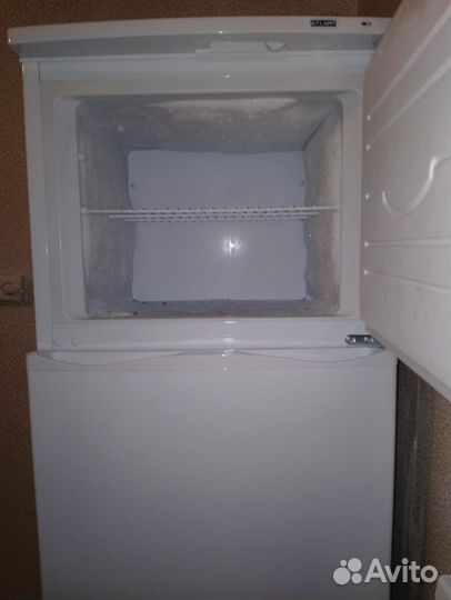 Холодильник атлант бу 1 год