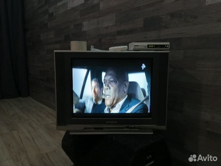 Телевизор Hitachi
