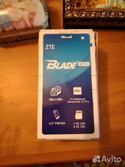 Телефон ZTE