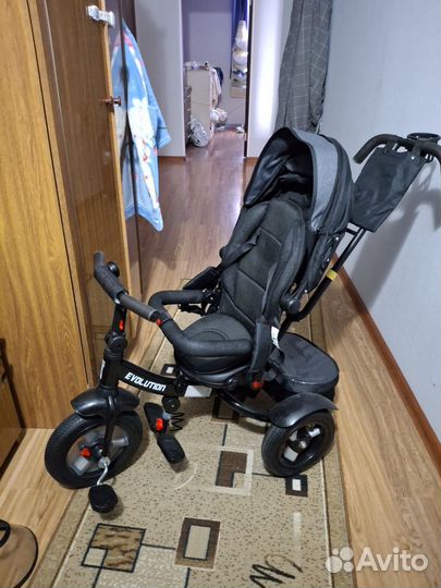 Детский трехколесный велосипед новый