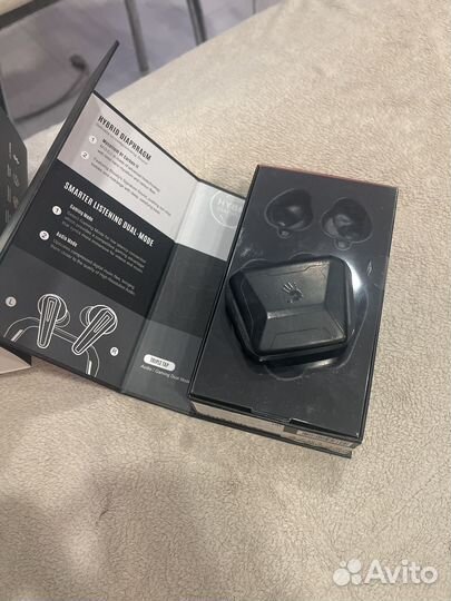 Беспроводные наушники bloody m70