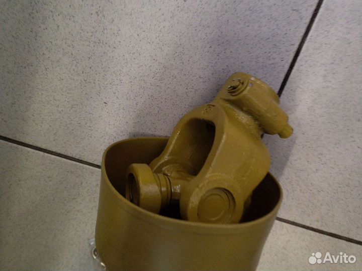 Вал карданный усиленный с кожухом 8*8 шлицов