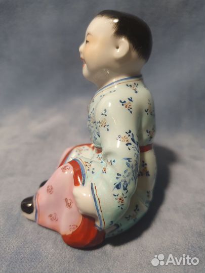 Статуэтка фарфор Китаец