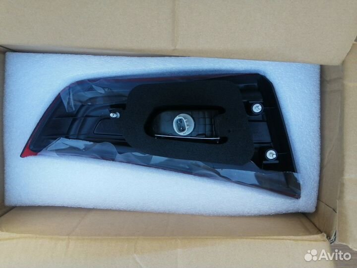 Фонарь Мицубиси ASX и RVR в крышку правый