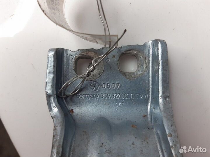 Петли багажника Volkswagen Passat B6 2.0 TDI BKP