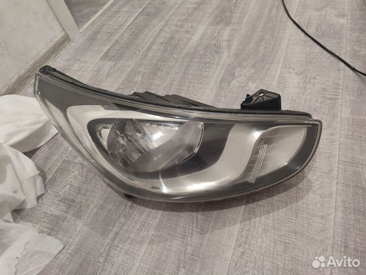 Фара правая