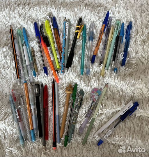 Ручки и маркеры пакетом