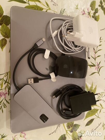 Macbook pro 13 2019 touch bar