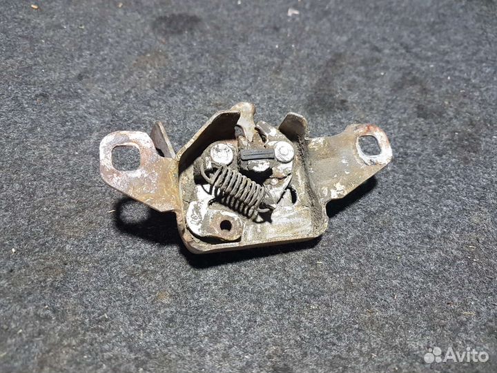 Замок капота Renault Logan 1