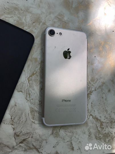 iPhone 7, 128 ГБ