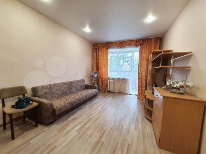 Комната 18 м² в 5-к., 4/5 эт.