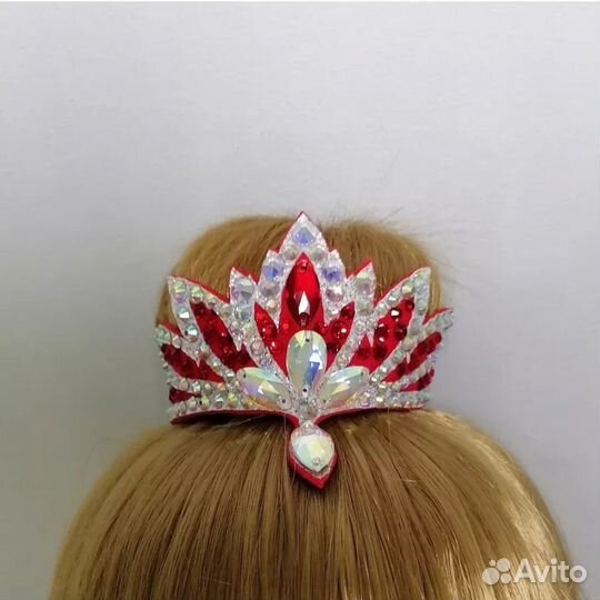 Украшение на пучок для художественной гимнастики