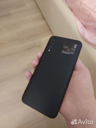 Samsung Galaxy A70, 6/128 ГБ