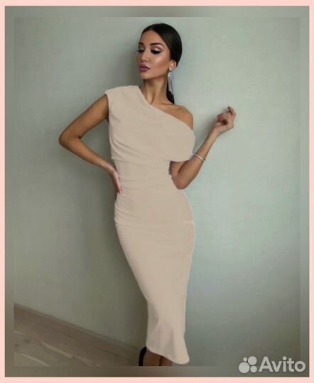 Дизайнерское платье