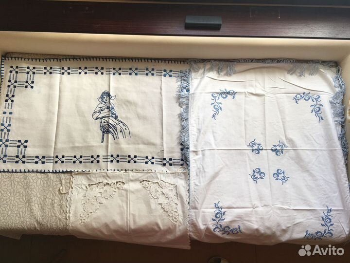 Старинны скатерти, рушники, салфетки