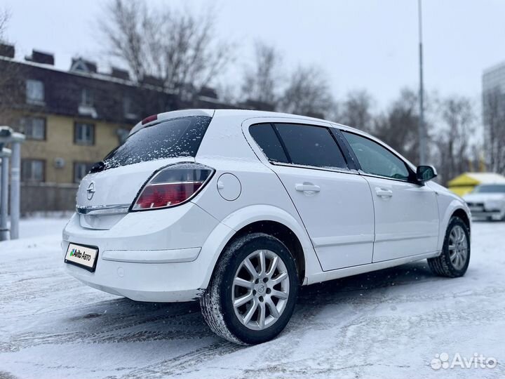 Opel Astra 1.8 МТ, 2012, 159 700 км