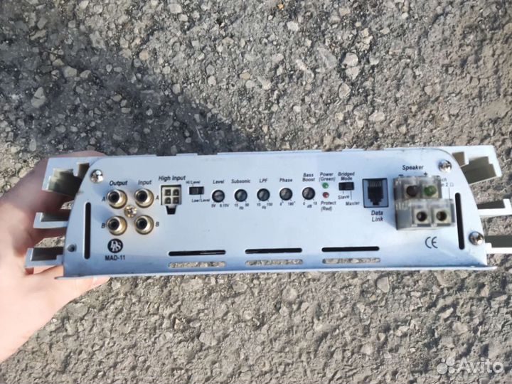 Автомобильный усилитель