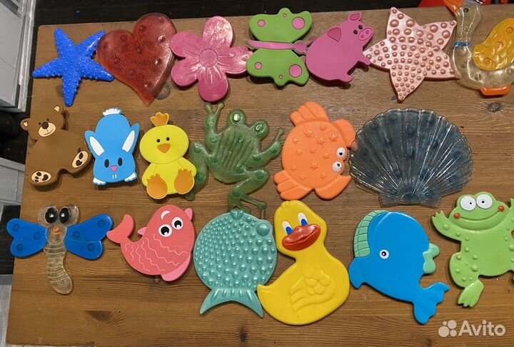 Игрушки для купания в ванной