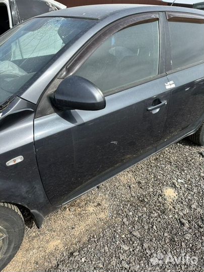 Дверь передняя левая Kia Ceed 1 ED хэтчбек 2009