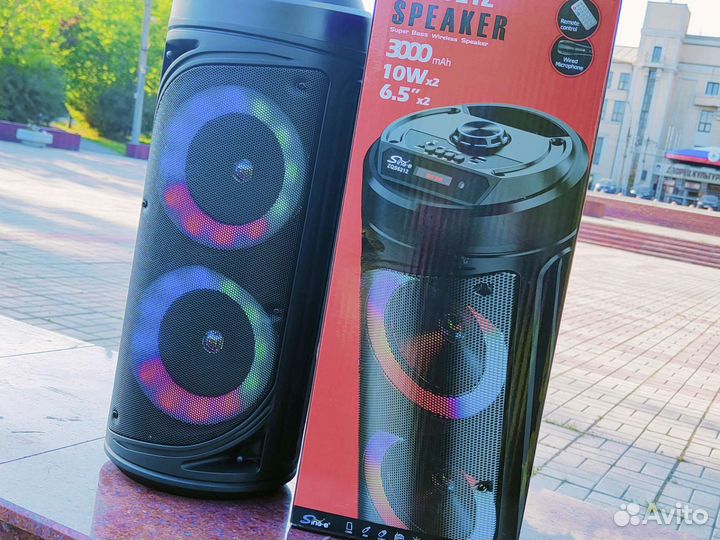 Огромная портативная колонка