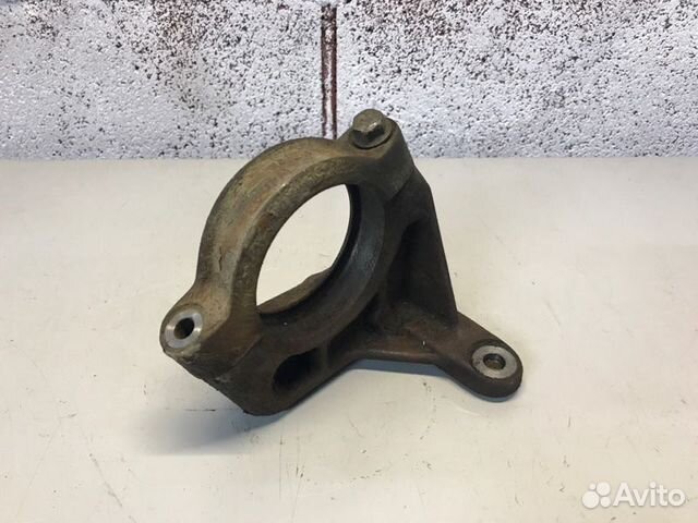 Кронштейн привода Volvo S80 седан 2.5 2004