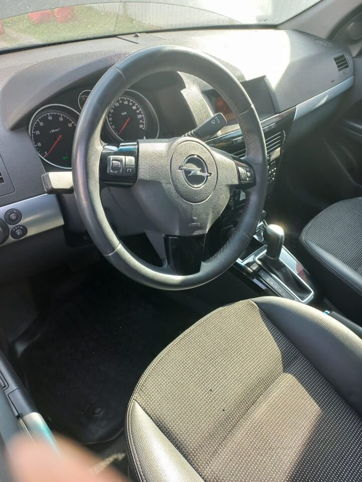 Opel Astra: фото владельца