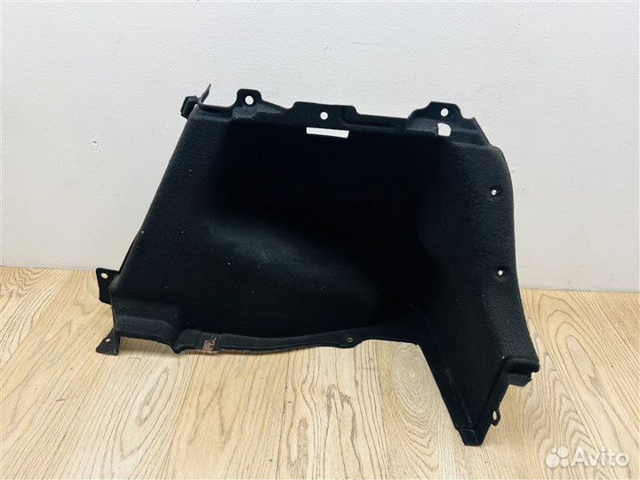 Обшивка багажника задняя правая Hyundai I30 1.6