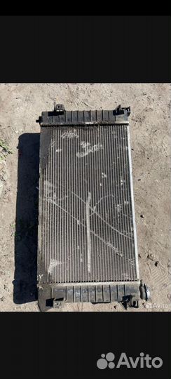 Радиатор Крайслер Гранд Вояджер