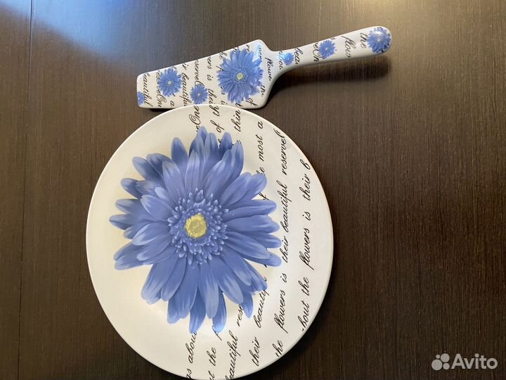 Блюдо для торта с лопаткой